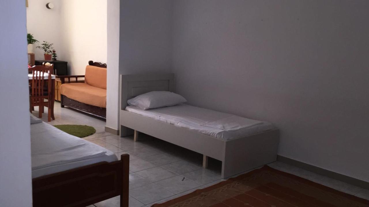 VlorëCosyy House公寓 外观 照片